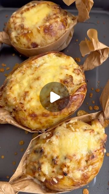 How To Make Breakfast Potatoes, Baked Potatoes In The Oven Videos, Roasted Potatoes Videos, Potato Bake Recipe Creamy, Food Videos Potato, Potato Gratin Videos, Creamed Potatoes, Grilled Potatoes, Potato Pie