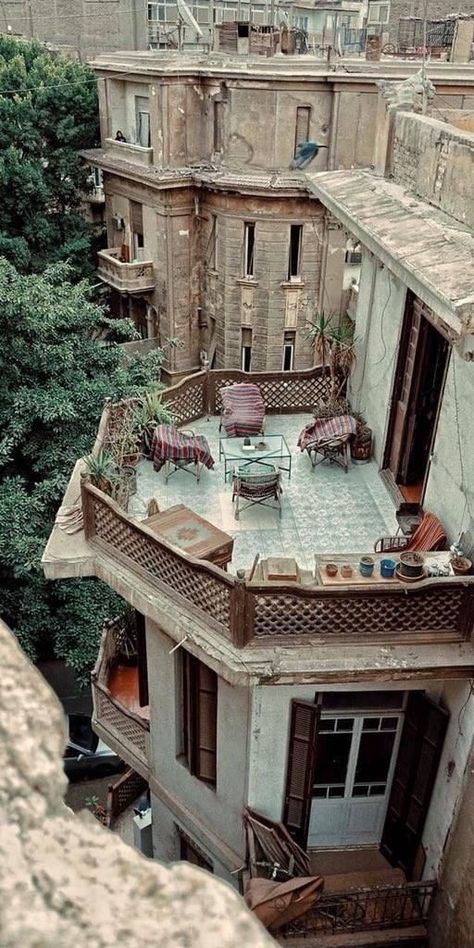 Old Egypt, Garden City, Old Building, Pretty House, Beautiful Buildings, Luxor, The Roof, Home Fashion, Dream Home Design