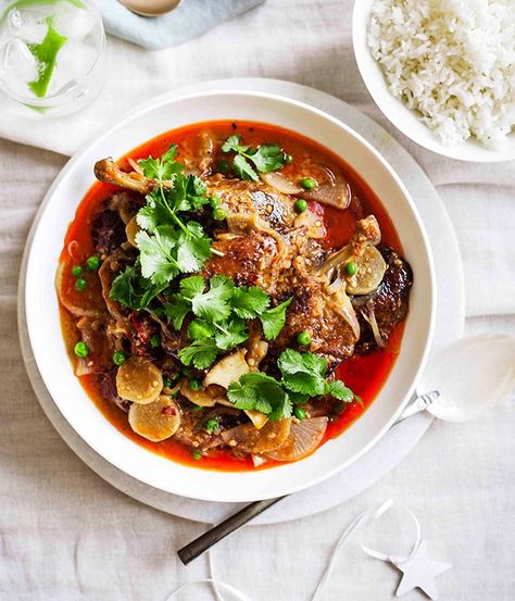 Red Duck Curry Red Duck Curry, Pho Photography, Best Pad Thai Recipe, Asian Curry, Best Pad Thai, Popular Thai Dishes, Duck Curry, Thai Salad Recipes, Thai Salad