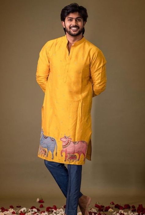 Kalamkari Kurta Designs, Kalamkari Kurta, Thanjavur Painting, India Fashion Men, Pichwai Art, Kalamkari Dresses, Gents Kurta Design, Men Fashion Photo, Gents Kurta