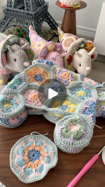 yereerica.crochets on Instagram: "in the process of making my 4th dino 🦕🦕🦕🦕 this African flower OCTAGON will be sewn as the belly!  #crochetdinosaur #crochettriceratops #africanflowercrochet" Crochet African Flower Dinosaur, African Flower Dinosaur Free Pattern, African Flower Crochet Triceratops Free Pattern, Plod The African Flower Triceratops, African Flower Dinosaur, African Flower Triceratops, African Flower Crochet, South African Flowers, Crochet African Flowers