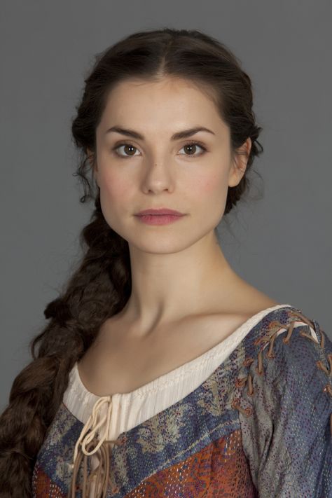 A World Without End - Caris Hobbit Women, Character Inventory, Elven Hair, World Without End, Charlotte Riley, Character Hair, Medieval Hairstyles, Medieval Woman, Costume Drama