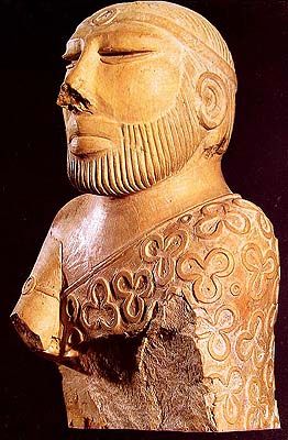 The Priest with Trefoil Drape (Indus Valley: 3300-1300 B.C.)..significant find... Indus Valley Civilization Project Ideas, Ancient Civilisations, History Journal, Mohenjo Daro, Earth Drawings, Easy Mandala, Ancient History Facts, Indus Valley, Indus Valley Civilization