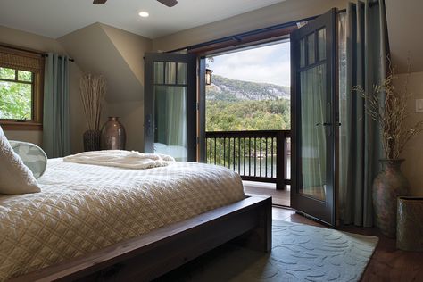 Rustic Chic Mountain Cabin -  A compact Juliet balcony just beyond the French doors in the master bedroom affords a stunning long-range view and provides the homeowners with a quiet spot for morning coffee, available from an en suite kitchenette. Photo by David Dietrich Juliet Balcony, Contemporary Bedroom Design, Craftsman Interior, Balcony Bedroom, Serene Bedroom, Bedroom Views, Bedroom Master, Bedroom Photos, Bedroom Balcony