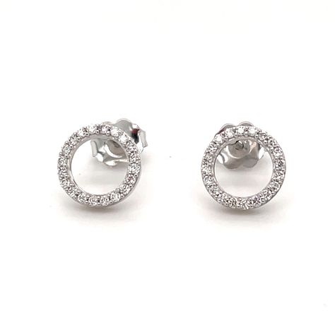 Let’s put something simple yet dazzling on those ears! Here we have a gorgeous pair of 14 karat white gold circle diamond earrings. The earrings are rhodium plated for longer lasting shine! Additionally, these beauties feature a diamond total weight of 0.20 carats. 💎😌 Circle Diamond, Gold Circle, Rhodium Plated, Diamond Earrings, White Gold, Engagement Rings, Gold, White, Beauty