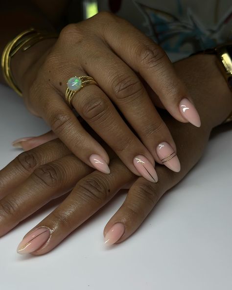 I love a good chrome detail ☺️ #dovenailsbysharon #structuredmanicure @kokoistusa baby cakes base 💕 Nude Ombre Chrome Nails, Oval Nails Designs Chrome, Nude Nails With Color Design, Nails With Tips Ideas, Nail Esthetics, Gel Tips Nails, Nails Almond Design, Crome Nail, Ombré Almond Nails