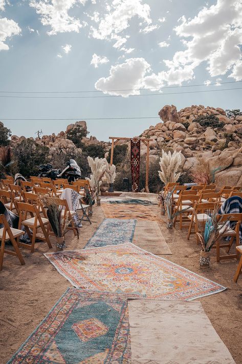 Wedding Boho Aesthetic, Boho Rug Walkway Wedding, Desert Vibes Wedding, Rugs In Wedding, Rugs Boho Wedding, Diy Desert Wedding, Desert Wedding Altar, Southwestern Boho Wedding, Desert Aesthetic Wedding