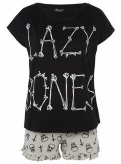 Pajamas For Teens, T Shirt Styles, Cute Pjs, Trendy Swimwear, Psychobilly, Cute Pajamas, Satin Pyjama Set, Shirt Styles, Soft Grunge