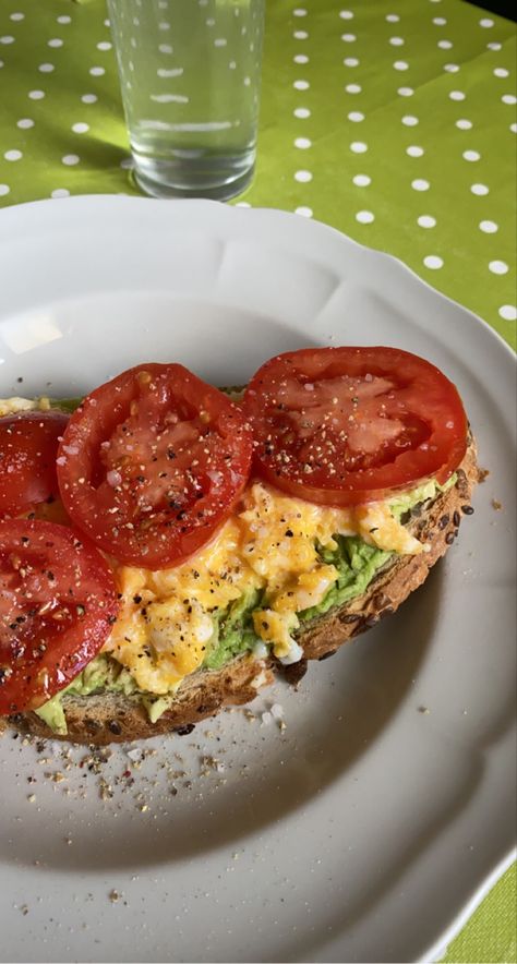 avocado toast, eggs, tomato, lunch Avocado Toast With Egg And Tomato, Tomato Toast Breakfast, Avocado Toast With Tomatoes, Tomato Egg Toast, Avocado And Tomato Toast, Tomato Egg Breakfast, Toast Ideas Breakfast, Avacodo Toast Recipes Breakfast, Healthy Toast Ideas