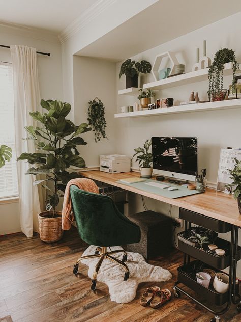 Stylish Office Desks, Boho Office, Cozy Office, Decor Ideas Bedroom, Cozy Home Office, Interior Design Per La Casa, Office Room Decor, Ideas Living Room, Home Decorating Ideas