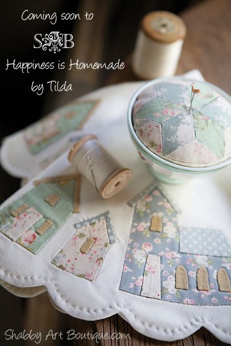 Shabby Art Boutique - La felicidad es hecho en casa Shabby Art Boutique, Homemade Books, Happiness Is Homemade, Art Boutique, House Quilts, Handmade Uk, Paper Craft Supplies, English Paper Piecing, Mini Quilts