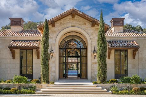 California Homes Exterior, Modern Mediterranean Architecture, Tuscany Style Home, Italian House Plans, Modern Tuscan Home, Mediterranean Exterior Homes, Tuscany House, Mediterranean Homes Exterior, Tuscany Style