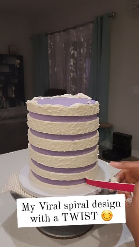 Olaide Damilola Olotu|𝐅𝐨𝐨𝐝𝐢𝐞𝐁𝐚𝐤𝐞𝐫|𝐂𝐚𝐤𝐞𝐟𝐥𝐮𝐞𝐧𝐜𝐞𝐫 | 💜💜💜My viral spiral cake design but with a TWIST💜💜💜 I added some patterns on the body using my small angled spatula 😁 and it came out so… | Instagram Spiral Cake Design, Cake Scraper Designs, Spiral Cake, Ribbon Cake, Icing Design, Creative Cake Decorating, Cake Videos, Spiral Design, Cake Tutorial