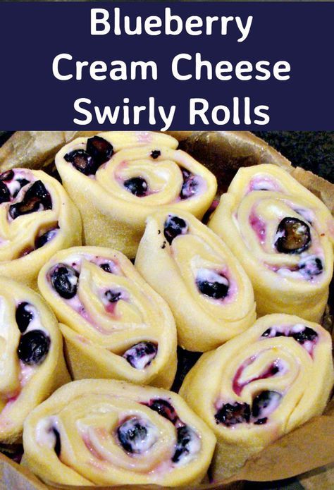 BLUEBERRY CREAM CHEESE SWIRLY BREAD .... oh my! Seriously soft, sticky, creamy yummy! Happy baking! Diy Easy Recipes, Blueberry Cream Cheese, Fry Bread, Blueberry Recipes, Bread Recipes Sweet, Crumpets, Brunch Party, Party Foods, Iron Skillet