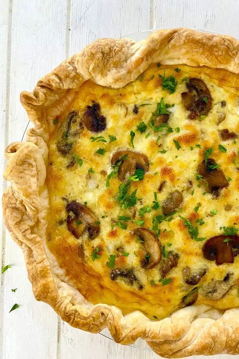 Mushroom Quiche Recipe with Puff Pastry Crust Sauteed Mushrooms And Onions, Puff Pastry Quiche, Recipe With Puff Pastry, Puff Pastry Recipes Savory, Pie Crust Top, Mushroom Quiche, Mushrooms And Onions, Puff Pastry Crust, Easy Bacon