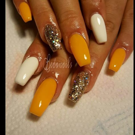 Yellow Fall Nails, Sassy Nails, Glamour Nails, Classy Acrylic Nails, Dope Nail Designs, Hot Nails, Luxury Nails, Fabulous Nails, Pretty Acrylic Nails