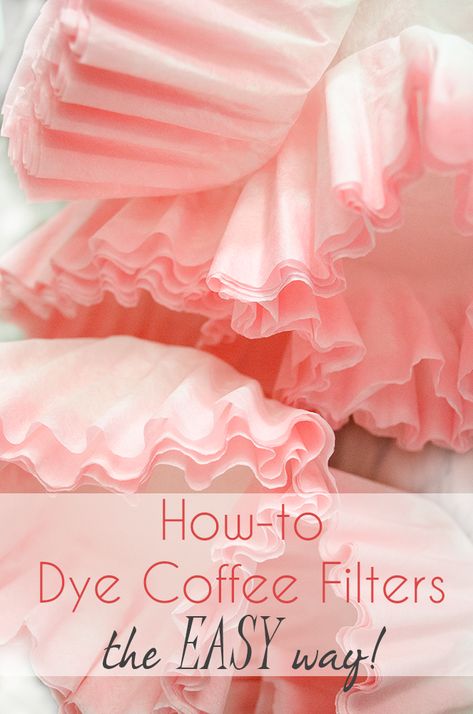 How to dye coffee filters, the EASY way! bellastoria.net Dye Coffee Filters, Coffee Filter Flowers Diy, Coffee Filter Roses, Coffee Filter Wreath, Coffee Filter Crafts, Coffee Filter Flowers, Flowers Coffee, Fleurs Diy, Tissue Paper Flowers