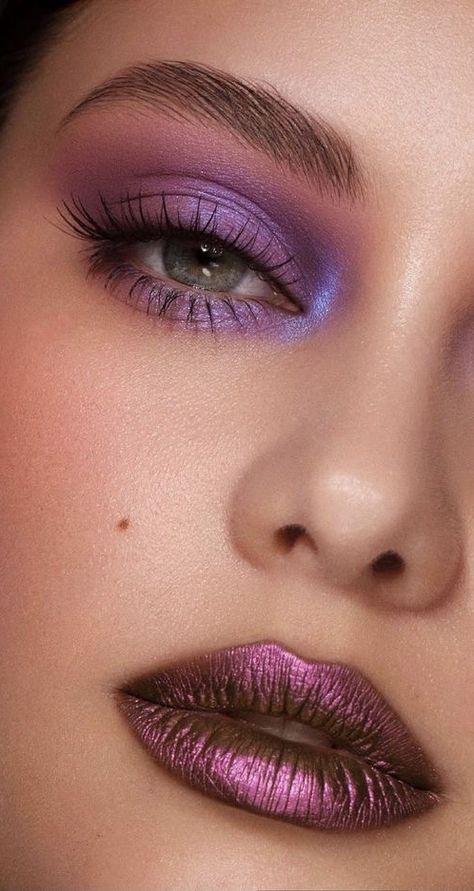 Purple Winged Eyeliner, Evil Makeup, Heart Eyeshadow, Maquillage On Fleek, Makeup Nails Designs, Makeup Humor, Magical Makeup, Chic Makeup, Ethereal Makeup