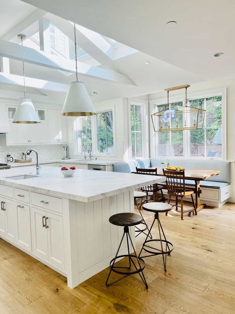 Double Island Kitchens, Latest Kitchen Trends, Double Island Kitchen, Double Islands, Big Kitchen, Classic Kitchen, Kitchen Design Trends, Kitchen Trends, Modern Farmhouse Kitchens