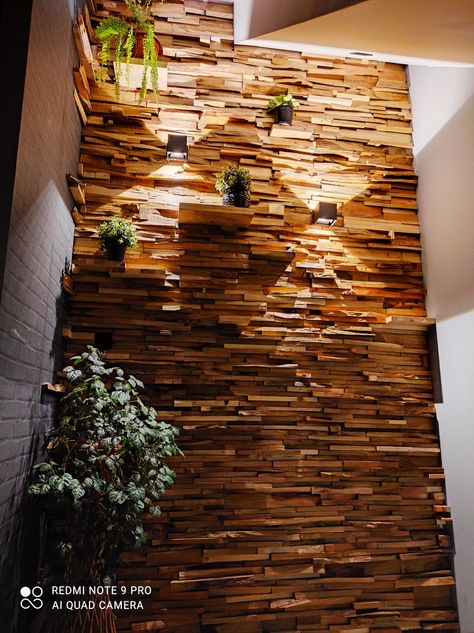 Wood Waste Ideas, Waste Wood Ideas, Wood Living Room Decor, Wood On Wall, Home Exterior Decor, Wooden Cladding, Wood Waste, Trendy Wall Decor, Wooden Wall Shelves