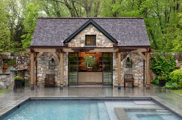 Pool house French Country Pool House, Backyard Pool Cabana, Farm Pool, Pool Cabana Ideas, Small Pool House, Backyard Pool House, Small Pool Houses, Pool Gazebo, Pool House Decor