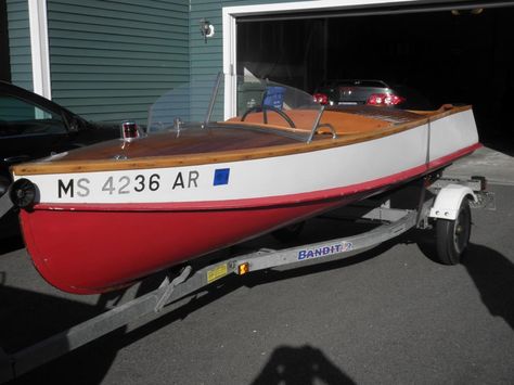 Little Old Penn Yan Penn Yan Boat, Quilt Pattern Download, Vintage Boats, Old Boats, Wood Boats, Classic Boats, Boat Engine, Sport Fishing, Watercraft