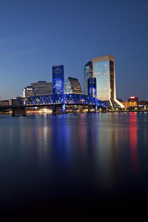 Downtown Jacksonville Florida, Jacksonville Skyline, Florida Skyline, Skyline At Night, North Florida, Jacksonville Florida, Sunshine State, Florida Travel, City Aesthetic