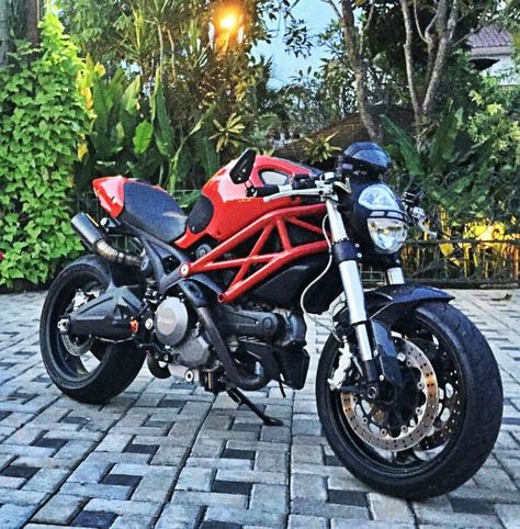 Ducati Aesthetic, Ducati 696 Monster, Ducati 696, Ducati Monster 696, Ducati Monster 1100, Ducati Monster Custom, Ducati Monster 821, Monster 696, Ducati Cafe Racer