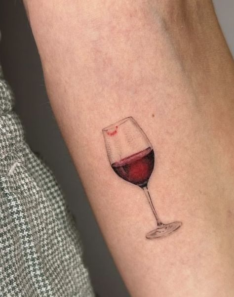 Whiskey Cup Tattoo, Wein Glas Tattoo, Strawberry Wine Tattoo, In Vino Veritas Tattoo, Cherry Wine Tattoo, Sangria Tattoo, Red Wine Tattoo, Glass Of Wine Tattoo, Wine Tattoo Ideas