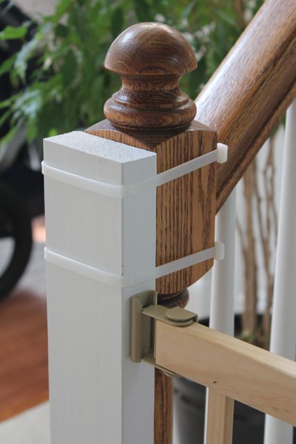 Great Tips: Installing a Baby Gate Without Drilling Into the Banister (Tutorial) Perlengkapan Bayi Diy, Diy Baby Gate, Baby Gate, Diy Bebe, Baby Gates, Dog Gate, Baby Proofing, Baby Diy, Diy Baby