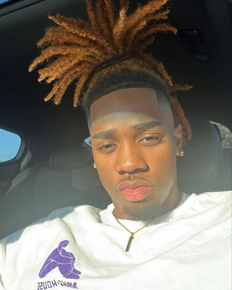 Blonde Dreads Men, Orange Dreads, Dreads Men, Edward Jones, Dreads Hairstyles, Mens Dreads, Blonde Dreads, Dreadlock Hairstyles For Men, Black Men Hairstyles