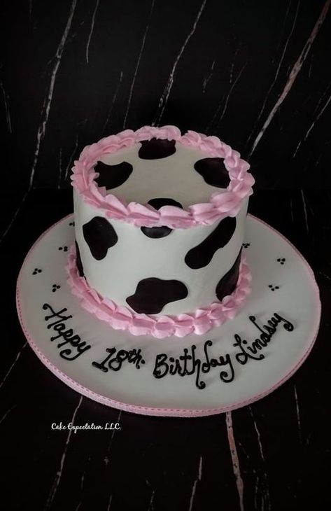 Smash Cake Cow Print, Cow Print Birthday Cake Ideas, Pink Cow Print Smash Cake, Cow Themed 18th Birthday Party, Hot Pink Cow Print Cake, Pink Cow Smash Cake, Moo Cow Cake, Cow Smash Cake First Birthdays, Small Cow Cake