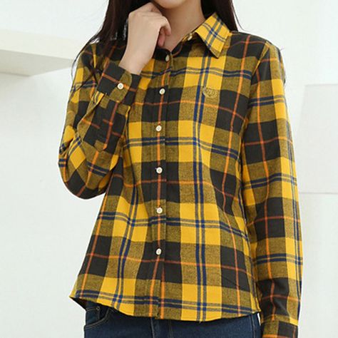 Camisa de franela amarilla Yellow Plaid Shirt Women, Classical Women, Women Fall Outfits, Yellow Plaid Shirt, Plaid Shirt Women, Wardrobe Wishlist, Yellow Plaid, Plaid Blouse, Shirt Long Sleeve