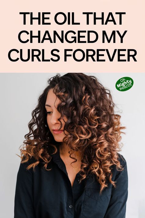 Woman with beautiful defined curly ombre hair showing results of using natural curls hair oil, demonstrating best oil for frizzy curly hair, wearing black shirt against light background, showcasing moisturized and healthy curly hair transformation using best hair oils for curly hair Hair Oils For Curly Hair, Oils For Curly Hair, Extremely Curly Hair, Natural Oils For Hair, Best Hair Oils, Oil For Curly Hair, Length Retention, Oils For Hair, Frizzy Curly Hair