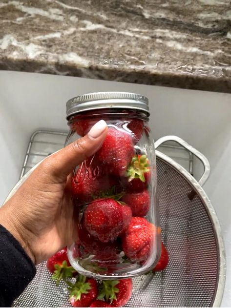 Easy Way Store Strawberries Longer Story | Wellness Lifestyle | Healthy Kyla Storing Strawberries In Mason Jar, Store Strawberries, How To Store Strawberries, Wellness Lifestyle, Health Blog, Healthy Snacks Recipes, Food Storage, Strawberries, Healthy Snacks