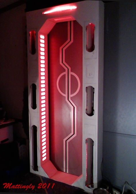 Star Wars Movie set den build from the RPF forums. Star Wars Office, Star Wars Man Cave, Gadget Tecnologici, Star Wars Bedroom, Spaceship Interior, Star Wars Room, Star Wars Decor, Movie Set, Theater Room