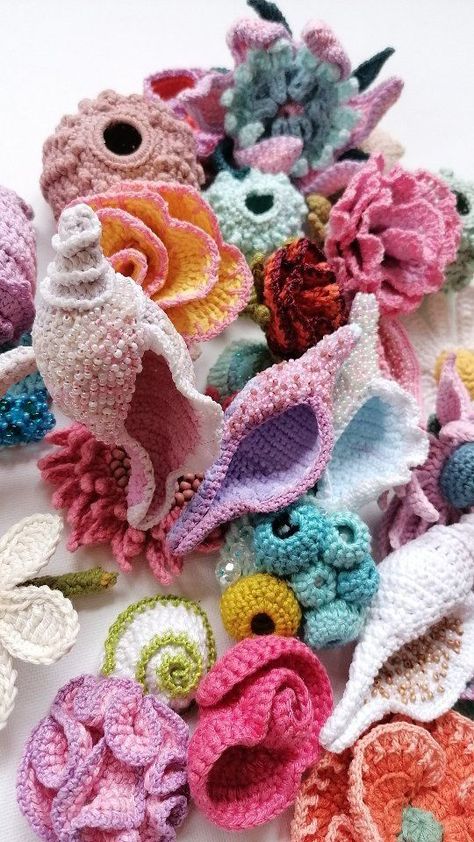 Form Crochet, Freeform Crochet, Seashell Art, Fairytale Art, Needle Arts, Tapestry Weaving, Crochet Dolls, Crochet Designs, Textile Art