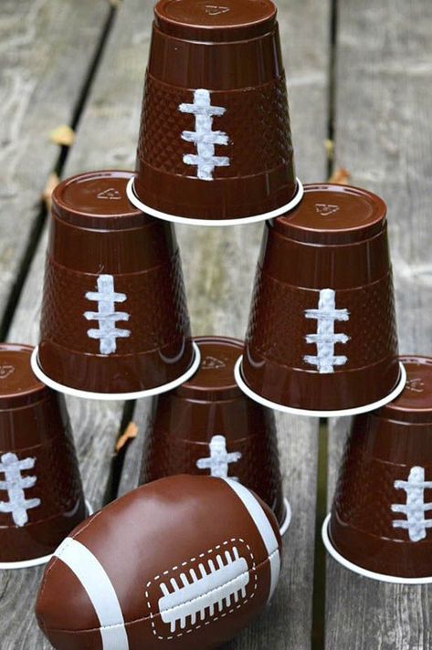 Football Party Activities, Playoff Party, Super Bowl Party Ideas, Football Party Games, 12th Birthday Party Ideas, Gameday Food, Nfl Party, Superbowl Party Games, Superbowl Party Decorations