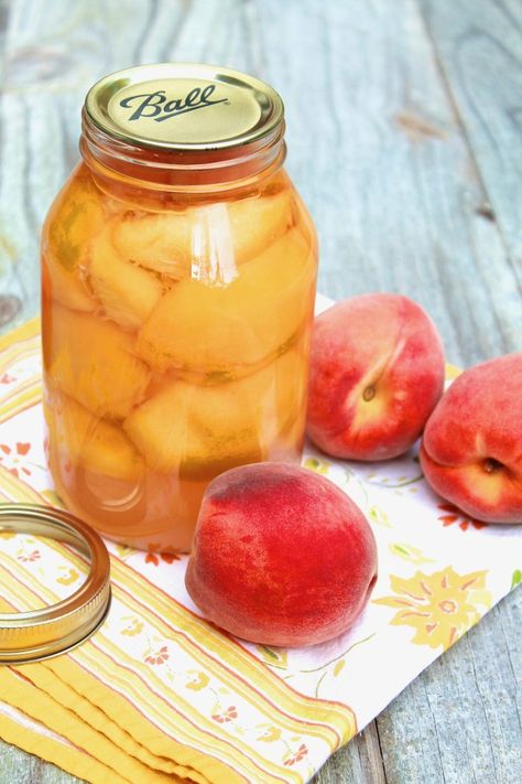 Small Batch Canned Peaches – The Fountain Avenue Kitchen How To Can Peaches, Ginger Food, Can Peaches, Pie Fillings, How To Peel Peaches, Canning Peaches, Dessert Oreo, Canning Fruit, Tastes Better From Scratch