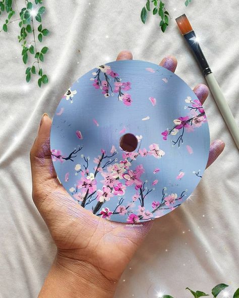 Clear Dvd Painting, Flower Record Painting, Dvds Pintados, Painted Records Vinyl, Cd Custom, Cherry Blossom Painting Acrylic, Painted Cds, Dream Art Room, Disc Art