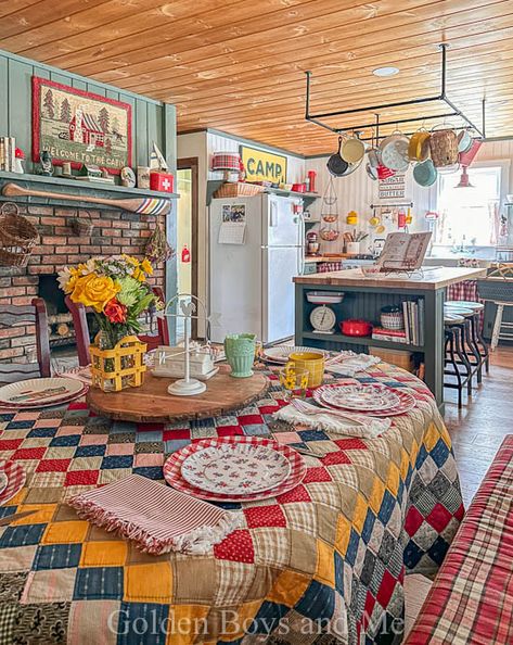 cabin kitchen with diy pot rack - www.goldenboysandme.com Vintage Rooms, Estilo Cottage, Space Above Kitchen Cabinets, Clever Kitchen Storage, Colorful Cottage, Above Kitchen Cabinets, Kitchen Storage Space, European Kitchens, Backyard Kitchen