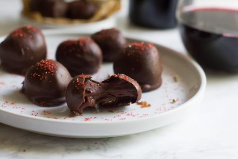 Red Wine Chocolate Truffles Wine Truffles, Wine Chocolate, Wine Flavors, Chocolate Wine, Chocolate Truffles, Vegetarian Chocolate, Sweet Stuff, Gluten Free Vegetarian, Melting Chocolate