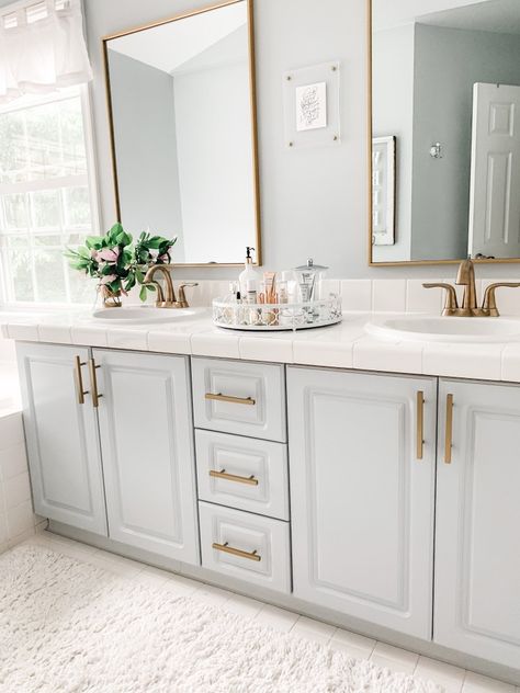 Master Bathrooms Painted Cabinets, Diy Painting Cabinets Bathroom, Bathroom Paint Cabinets, Guest Bathroom Painted Cabinets, Diy Painted Bathroom Cabinets, Guest Bathroom Cabinets, Restroom Cabinets Ideas Paint Colors, What Color To Paint Bathroom Cabinets, Diy Paint Bathroom Cabinets