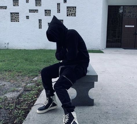 Rick Owens Geobasket Outfit, Rick Owens Outfit Men, Rick Owen Outfit, Rick Owens Shoes Outfit, Rick Owens Outfit, Rick Owens Geobasket, Rick Owens Shoes, Rick Owens Sneakers, Black Outfit Men