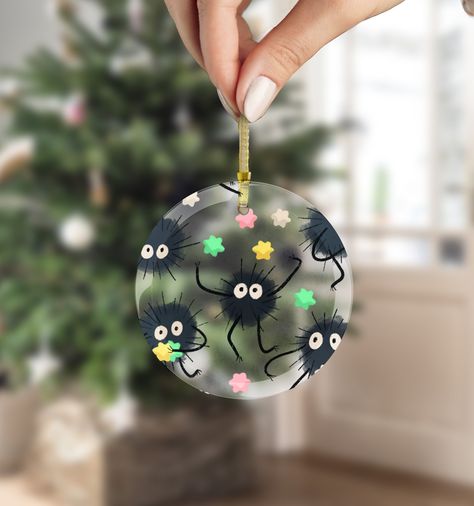 Kawaii Christmas Ornaments, Christmas Ghibli, Geek Christmas Decorations, Geeky Christmas Decorations, Geek Christmas Ornaments, Ghibli Christmas, Cute Ghibli, No Christmas Tree, Disney Ornaments Diy