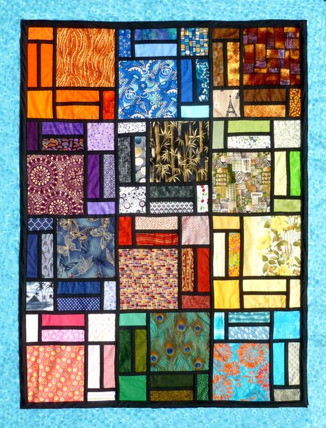 Stain Glass Quilt Patterns Tutorial, Stained Glass Quilts Ideas, Stained Glass Quilt Patterns Free, Stained Glass Quilts, Mosaic Quilts, Mosaic Patchwork, Applique Quilts Tutorial, Poetry Design, Stained Glass Quilt