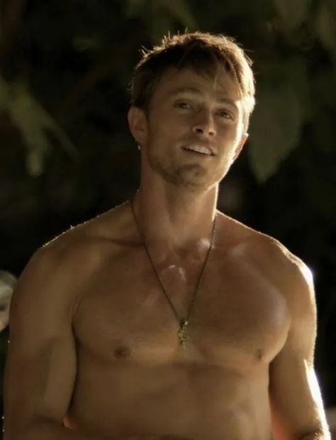 Wade Hart Of Dixie, Hart Of Dixie Wade, Wade Kinsella, Wilson Phillips, Cobra Starship, Wilson Bethel, Good Girl Gone Bad, Michael Bay, Hart Of Dixie