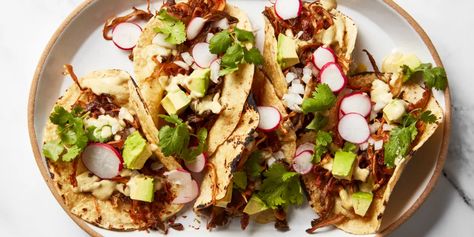 This recipe lets mushrooms shine, turning them crispy and meaty—almost like carnitas—topped with a creamy, savory salsa peanut butter and serrano salsa. Tacos With Salsa, Mushroom Tacos, Vegetarian Tacos, Fried Mushrooms, Vegan Tacos, Taco Recipes, Seitan, Vegetarian Recipes Dinner, Meatless Meals