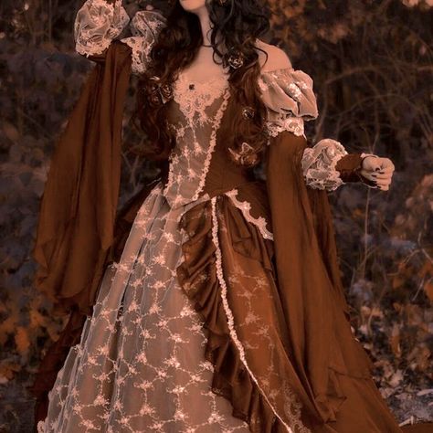 Old Royalty Aesthetic Dresses, Medieval Royalty Dress, Old Royal Dresses, Royalty Dress Aesthetic, Royalty Aesthetic Princess, Ball Gown Aesthetic, Heartless Aesthetic, Midevil Dress, Era Victoria