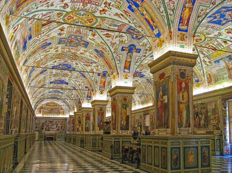 Vatican Library, Rome Vatican, Le Vatican, Vatican Museum, Beautiful Library, Vatican Museums, Sistine Chapel, The Vatican, Vatican City